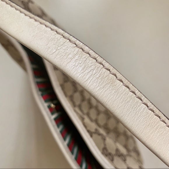 (Sold) Authentic Gucci canvas hobo Bag - Picture 10 of 12